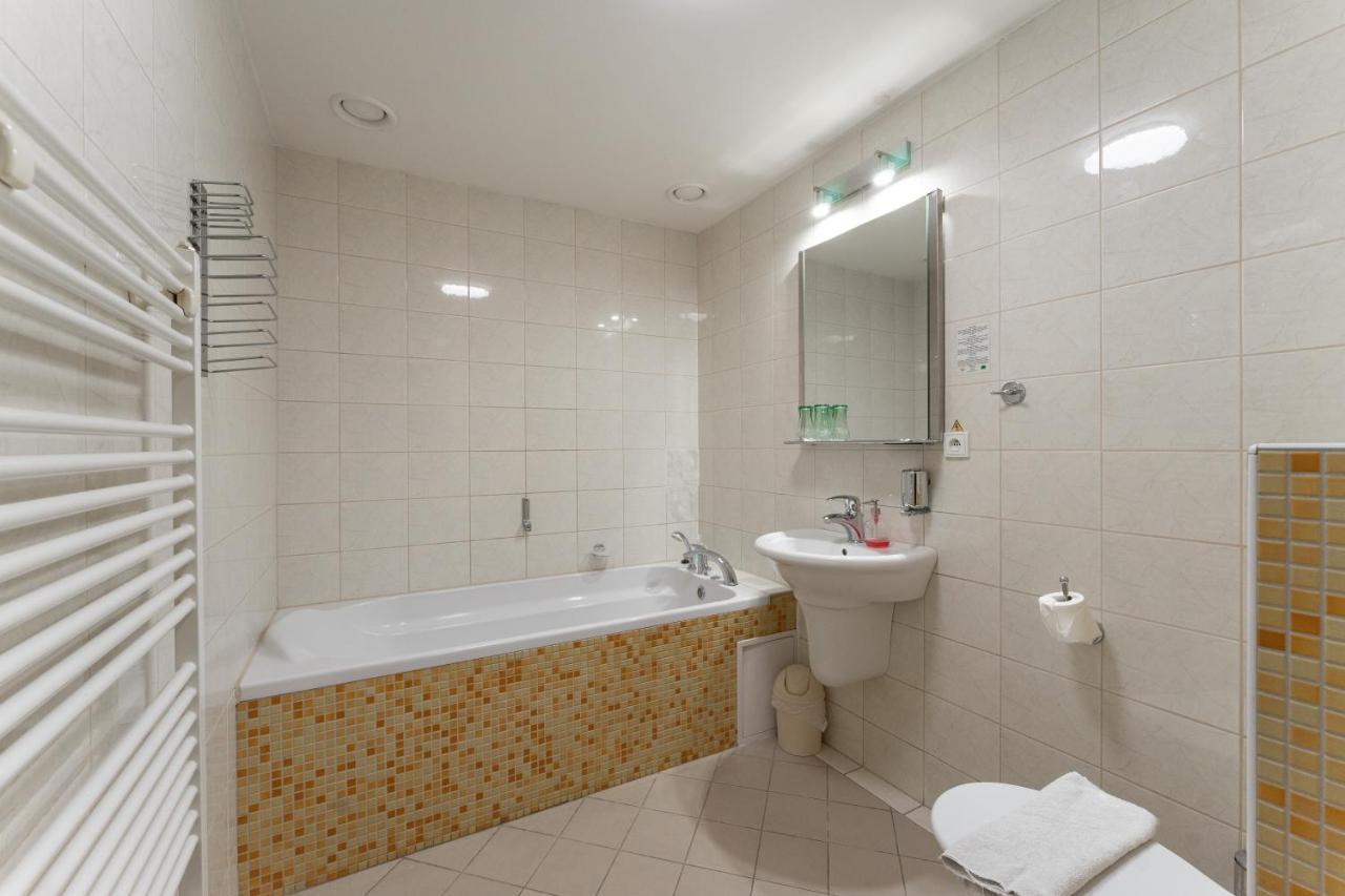 Hotel Amco Забржег Экстерьер фото