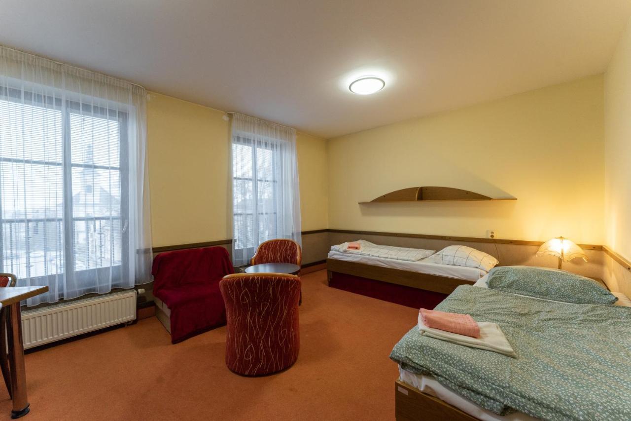 Hotel Amco Забржег Экстерьер фото