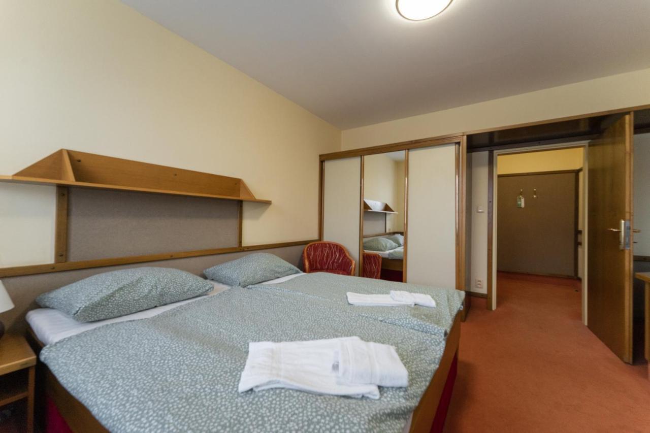 Hotel Amco Забржег Экстерьер фото